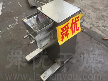 YK系列摇摆式颗粒机